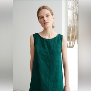 Elegant Green Sleeveless Dress